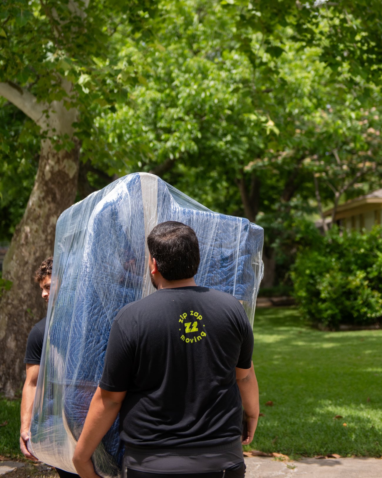 Zip Zap Moving crew on a Allen move